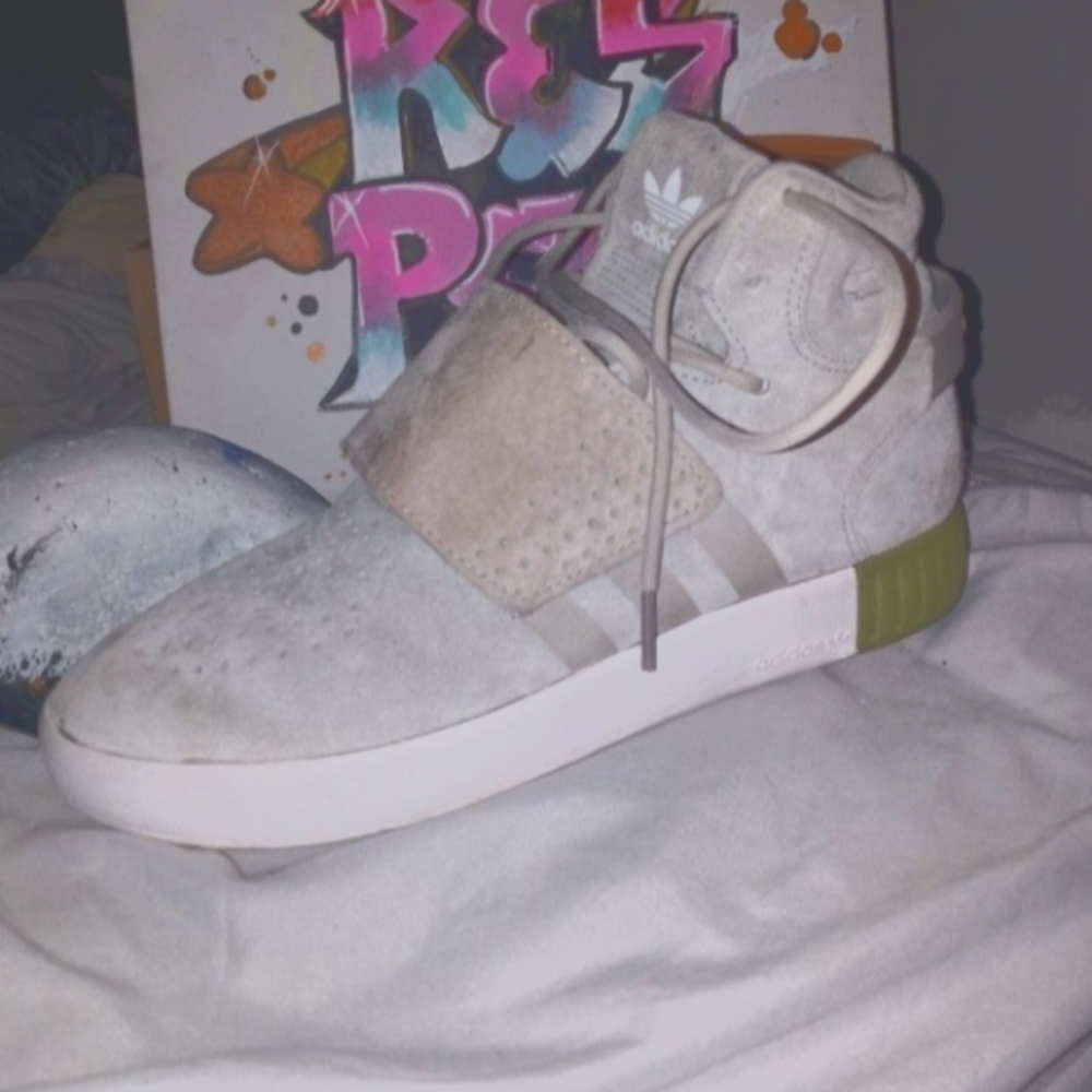Adidas tubular invader strap mids